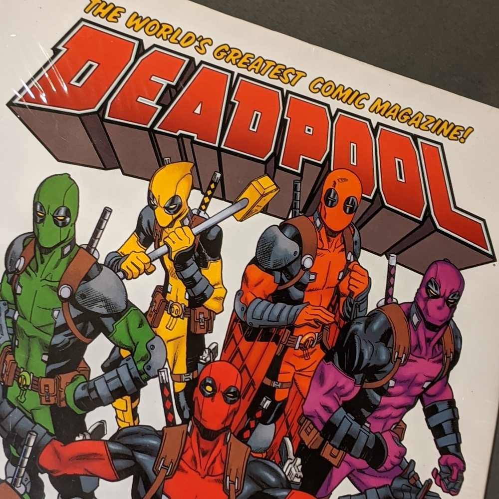 Marvel Comic Books Bundle - Picture 5 of 7